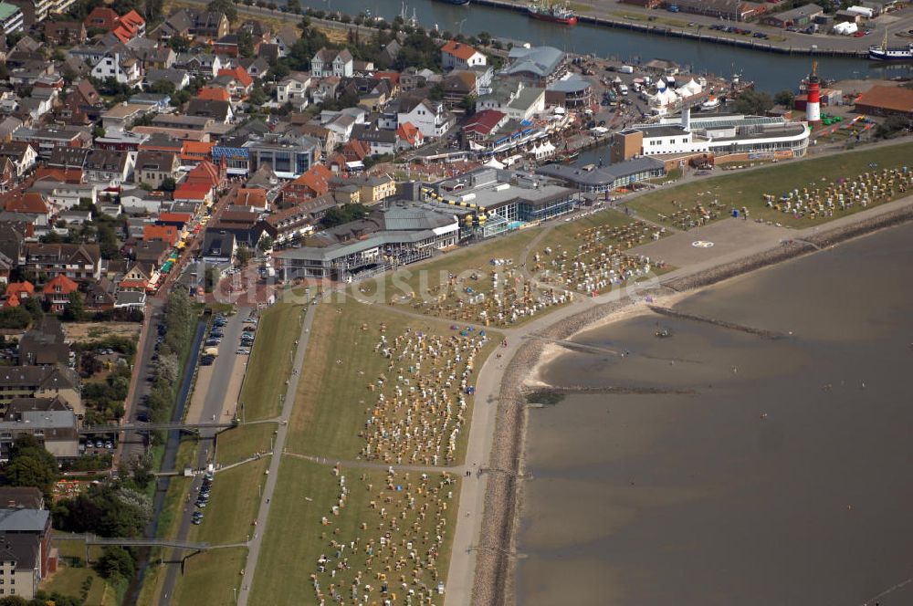 Büsum aus der Vogelperspektive: Blick auf den Fremdenverkehrsort Büsum an der Nordsee