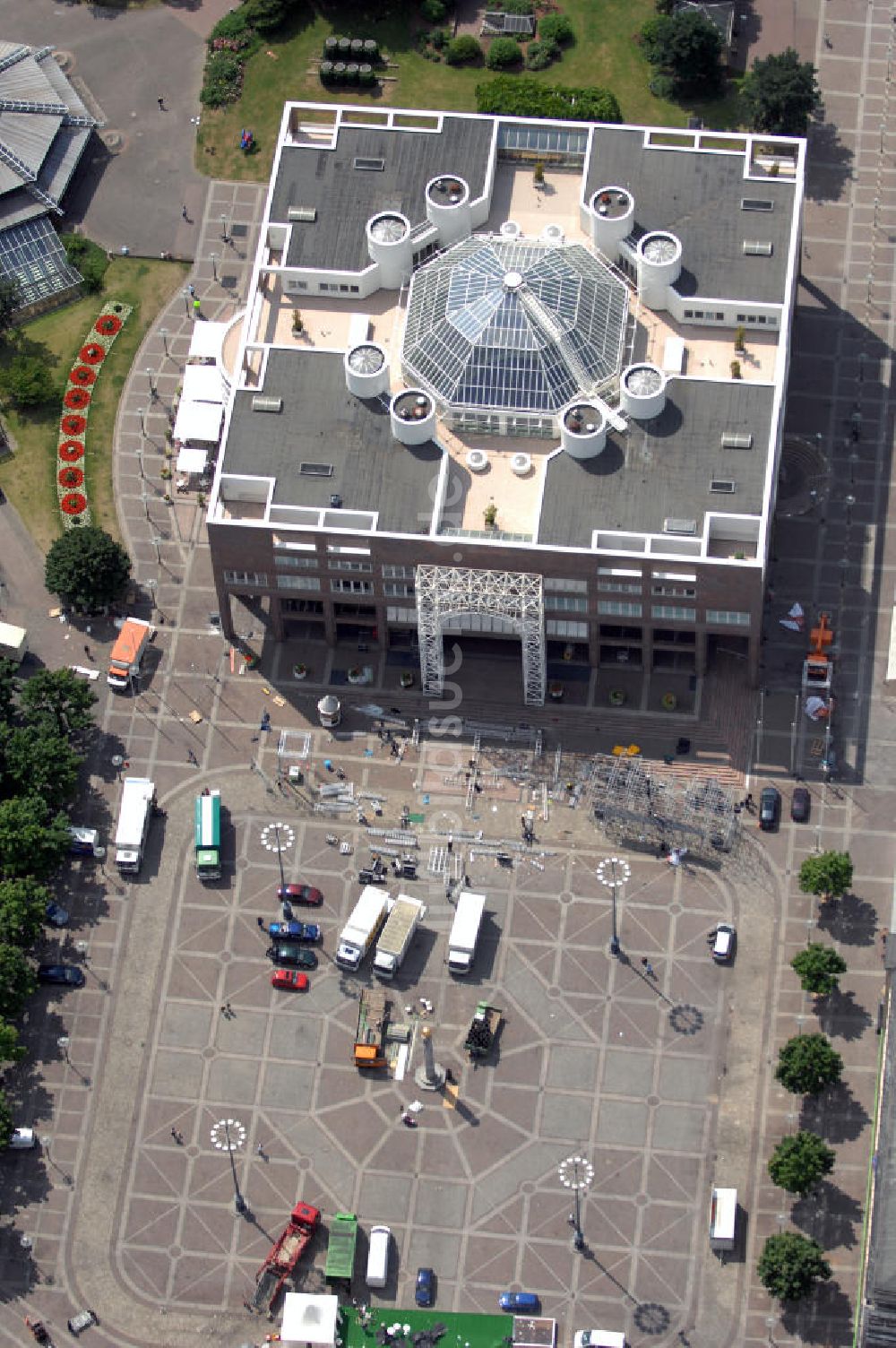 Luftbild Dortmund - Blick auf den Friedensplatz und das Rathaus in Dortmund