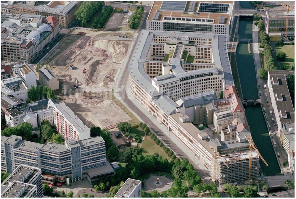 Luftbild Berlin - Blick auf den Friedrichswerder in Berlin Mitte