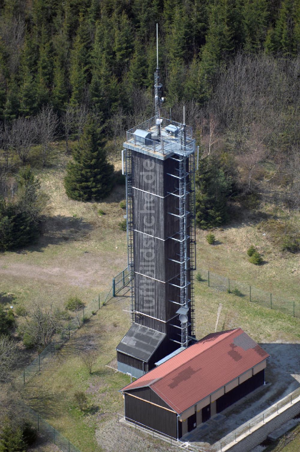 Ilmenau von oben - Blick auf den Funkturm auf dem Kickelhahn