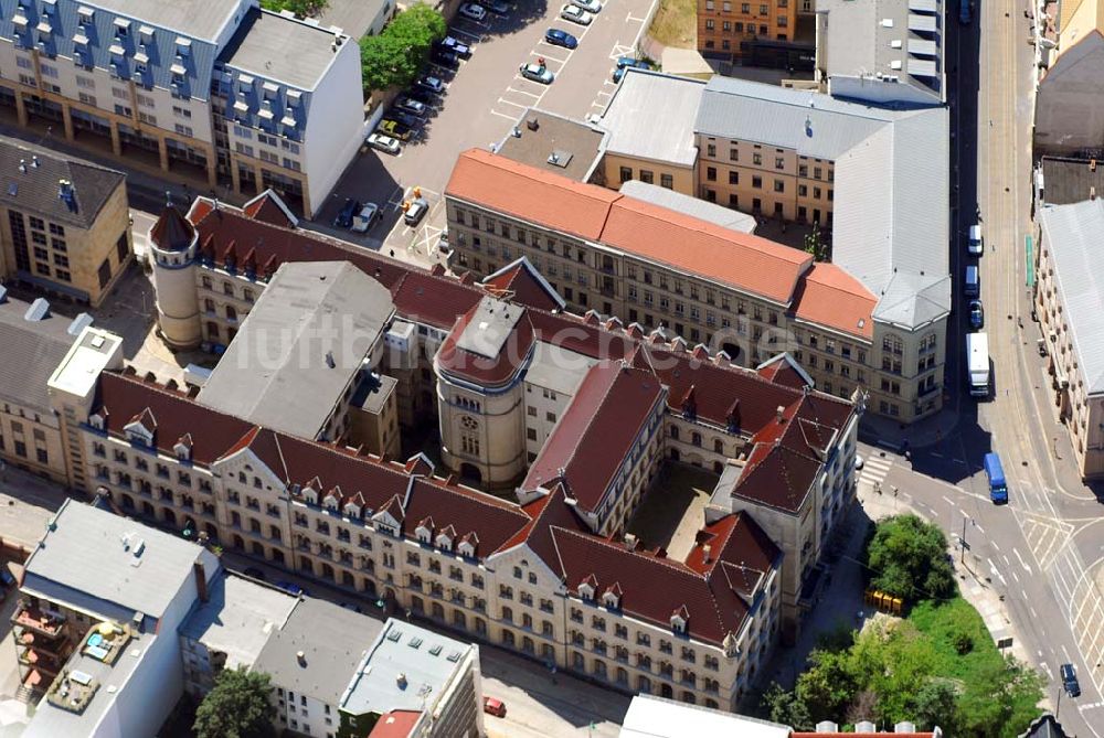 Halle/Saale aus der Vogelperspektive: Blick auf das Gebäude der Deutschen Post AG am Hansering in Halle/Saale