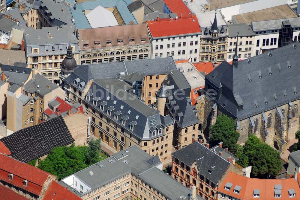 Luftaufnahme Halle/Saale - Blick auf Gebäude hinter der Marienkirche am Marktplatz in Halle