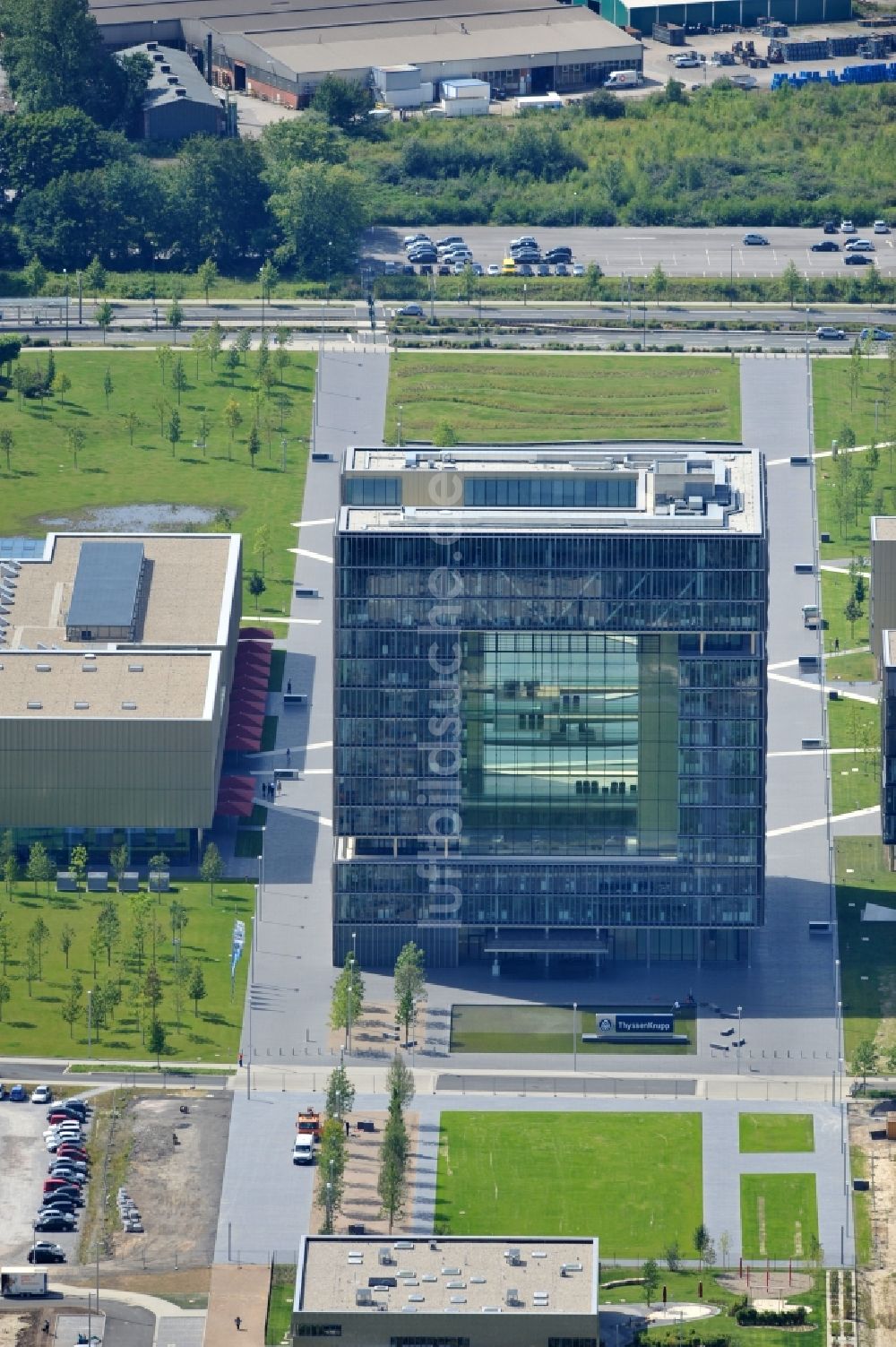 Luftaufnahme Essen - Blick auf das Gebäude der ThyssenKrupp AG in Essen