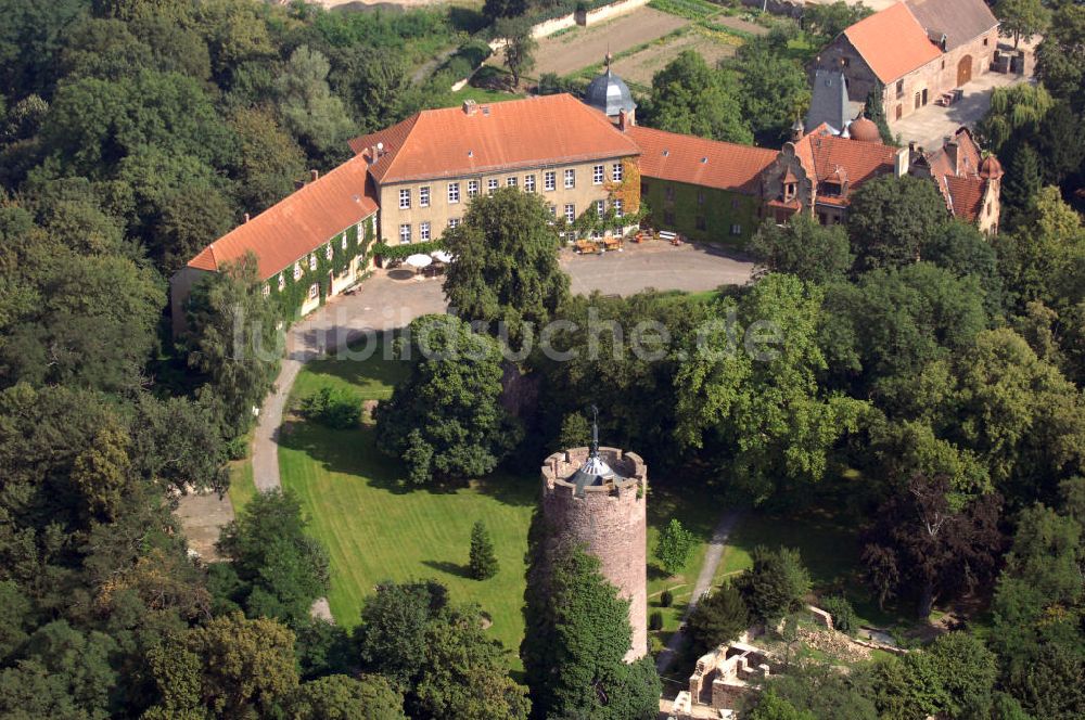 Bebertal (Landkreis Börde) aus der Vogelperspektive: Blick auf das Gelände der Veltheimsburg und den Bergfried