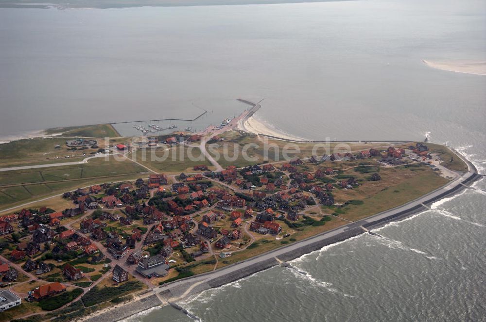 Baltrum aus der Vogelperspektive: Blick auf die Gemeinde und die Insel Baltrum