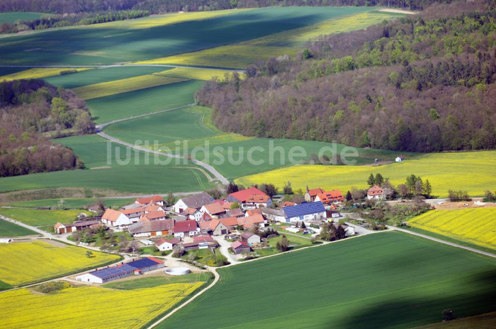 Strahlungen aus der Vogelperspektive: Blick auf die Gemeinde Strahlungen OT Rheinfeldshof