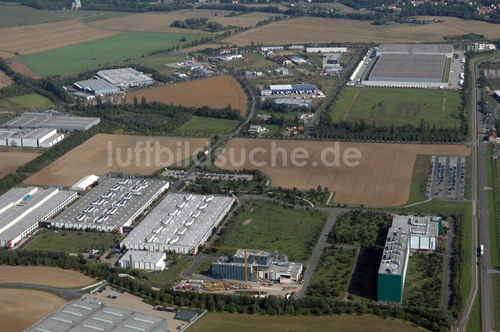 Ohrdruf aus der Vogelperspektive: Blick auf das Gewerbe- und Industriegebiet nordwestlich von der Stadt Ohrdruf