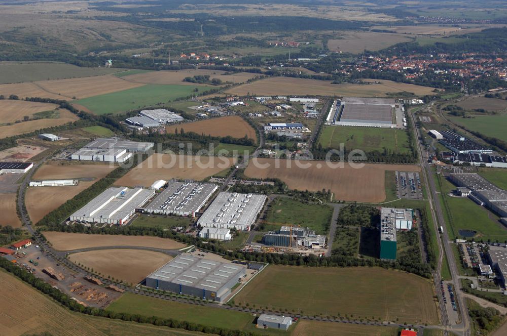 Luftaufnahme Ohrdruf - Blick auf das Gewerbe- und Industriegebiet nordwestlich von der Stadt Ohrdruf