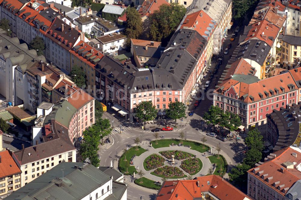 München von oben - Blick auf den Gärtnerplatz und dem Staatstheater