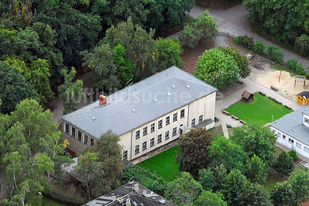 Magdeburg aus der Vogelperspektive: Blick auf die Grundschule Brückfeld in Magdeburg