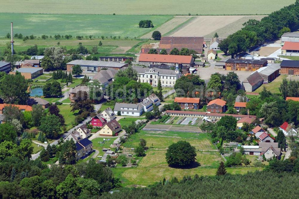 Schmerwitz aus der Vogelperspektive: Blick auf Gut Schmerwitz