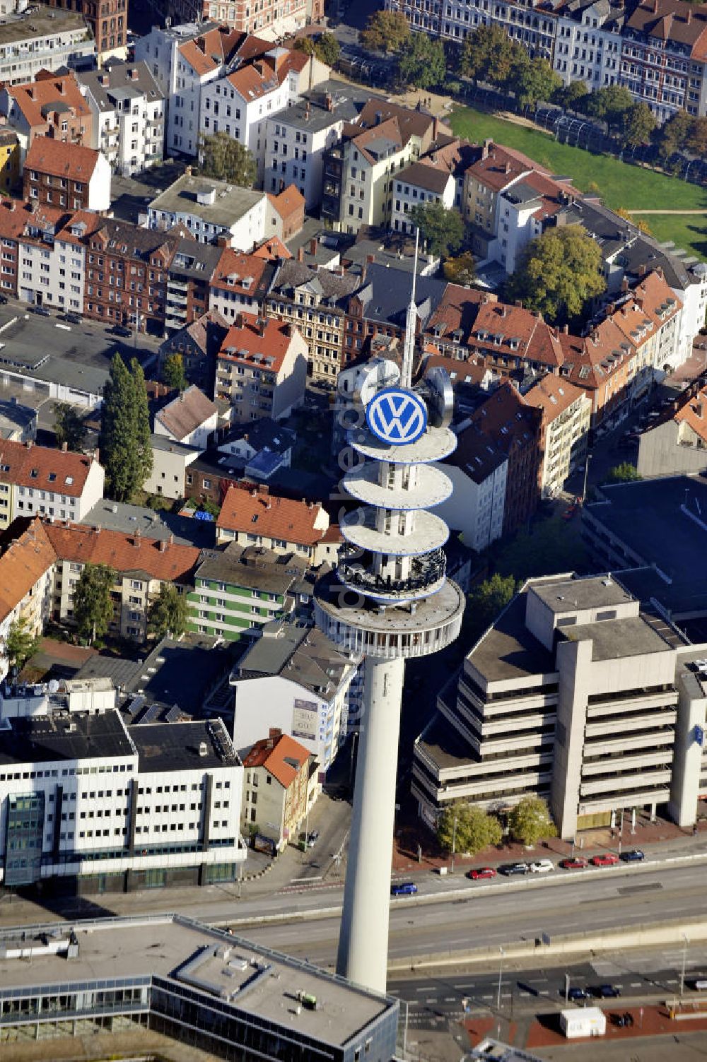 Luftbild Hannover - Blick auf Hannover-Mitte mit VW-Tower und Euro Schulen