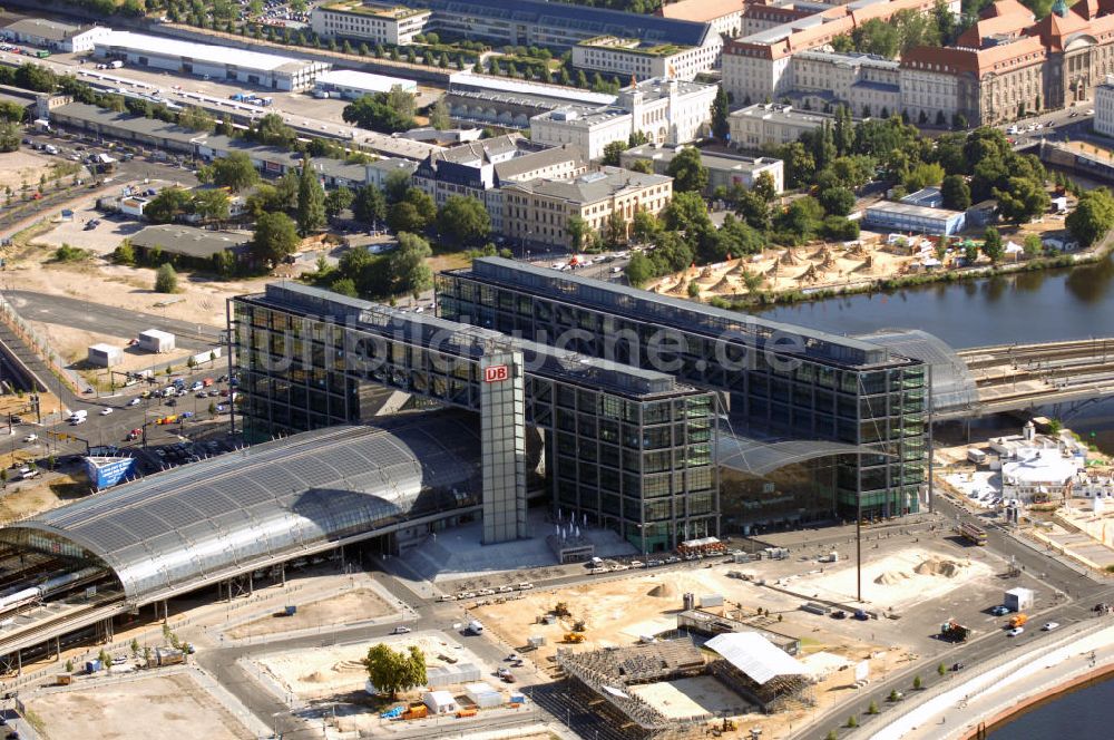 Luftbild Berlin - Blick auf den Hauptbahnhof Berlin