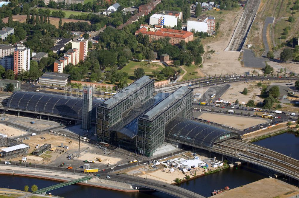 Berlin von oben - Blick auf den Hauptbahnhof Berlin