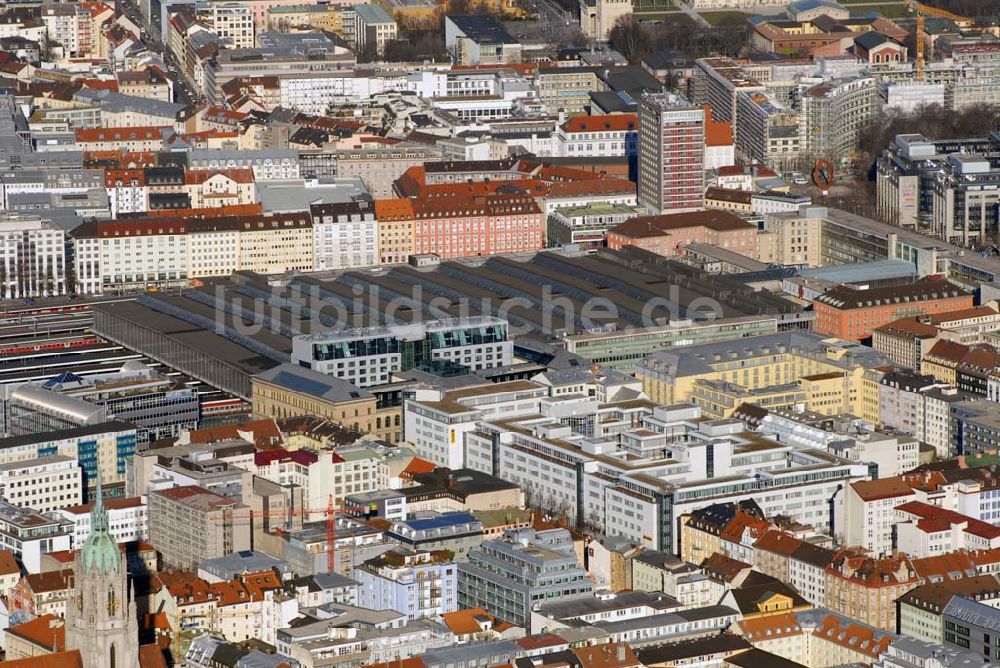 München von oben - Blick auf den Hauptbahnhof in München