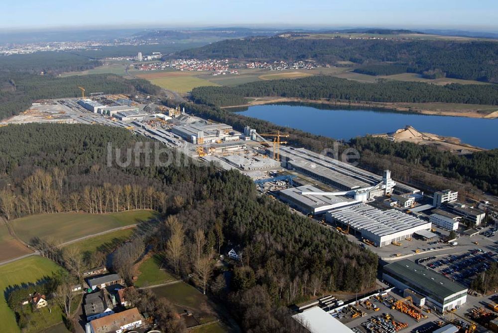 Luftbild Sengenthal bei Neumarkt Obpf. - Blick auf den Hauptsitz der Max Bögl Bauunternehmung GmbH in Neumarkt / Sengenthal