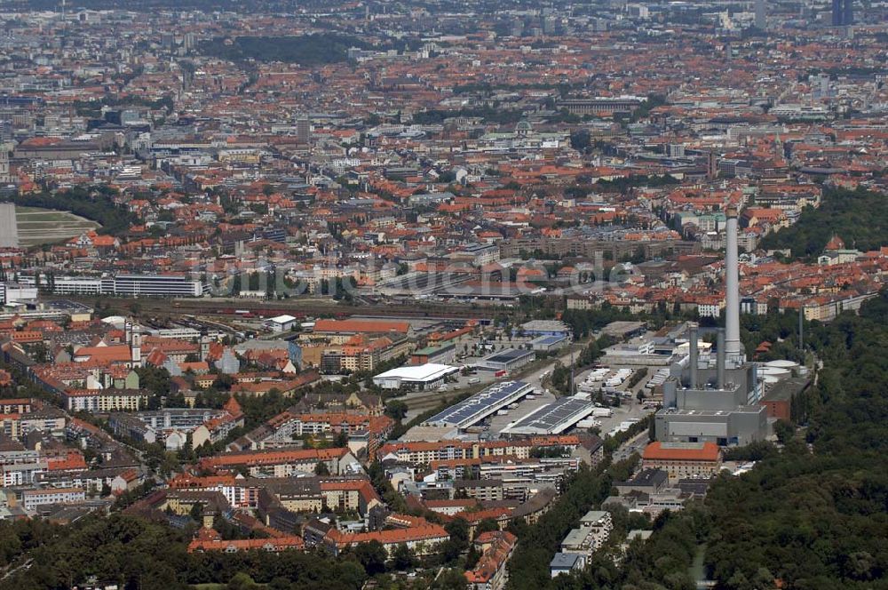 München aus der Vogelperspektive: Blick vom Heizkraftwerk auf Sendling und die Altstadt München