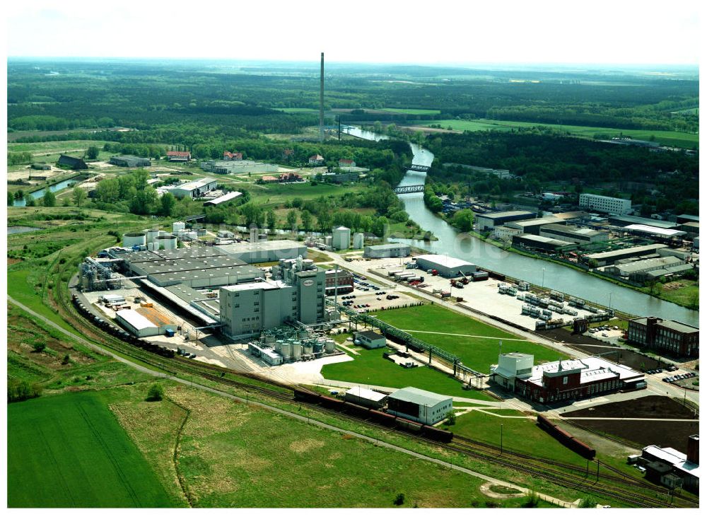 Genthin / Sachsen-Anhalt aus der Vogelperspektive: Blick auf die HENKEL-Werke in Genthin