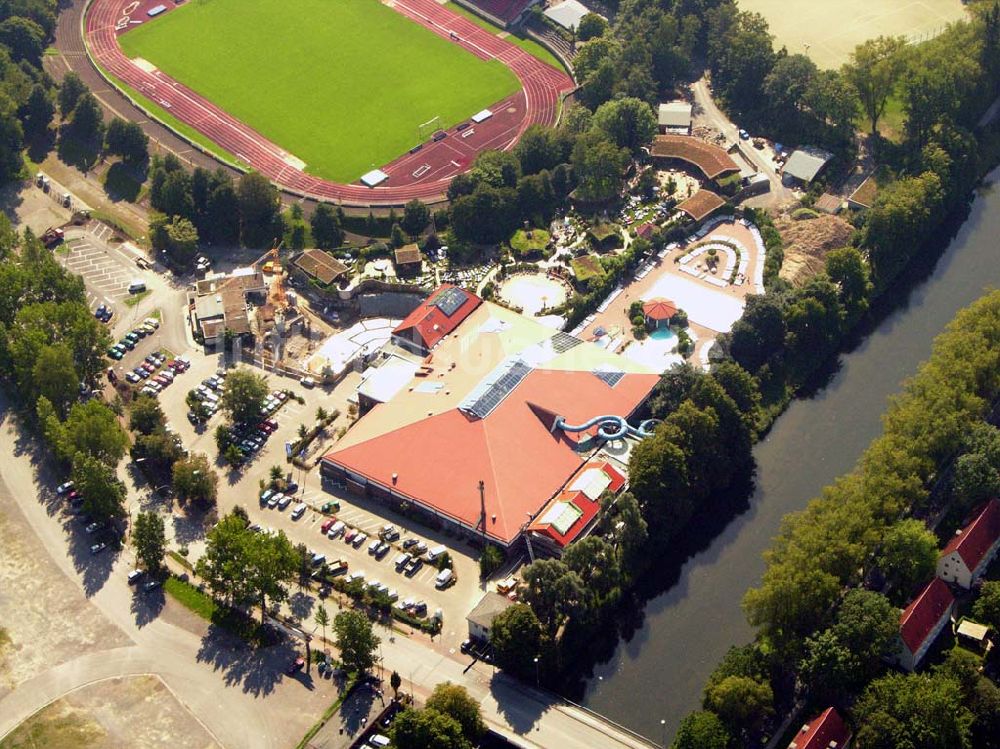 Luftaufnahme Herford - Blick auf das H2O Herforder Sport- und Freizeitbad