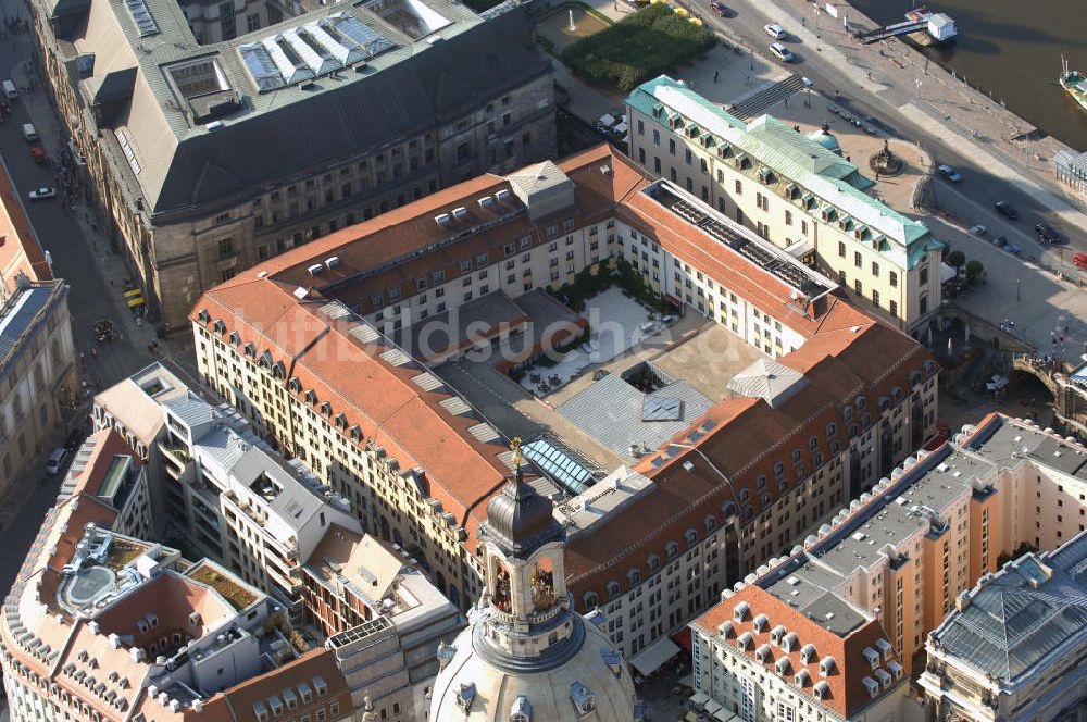 Luftbild Dresden - Blick auf das Hilton Hotel an der Brühlschen Terrasse in Dresden