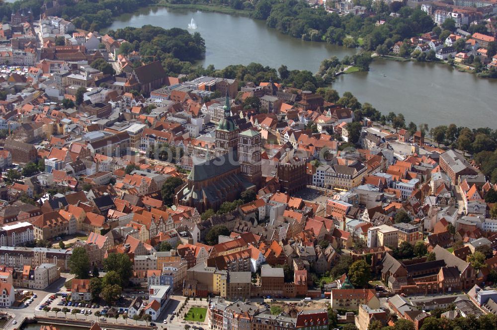 Stralsund aus der Vogelperspektive: Blick auf das historische Stadtzentrum der alten Hansestadt Stralsund