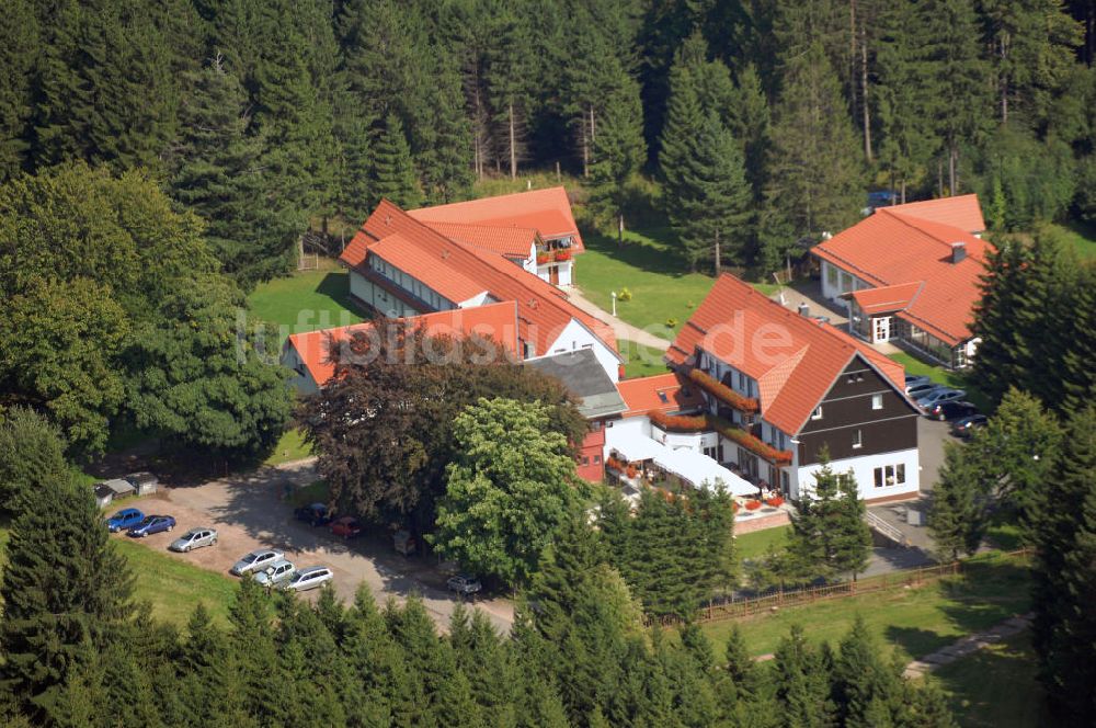 Luftbild Friedrichroda - Blick auf ein Hotel und Berggasthof im Thüringer Wald bei Friedrichroda