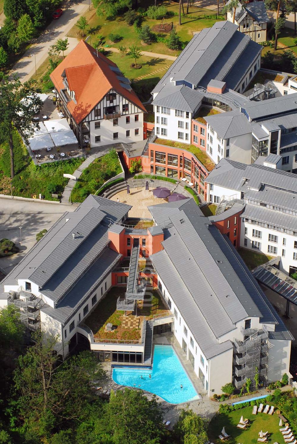 Bad Saarow aus der Vogelperspektive: Blick auf das Hotel Esplanade am Scharmützelsee in Bad Saarow