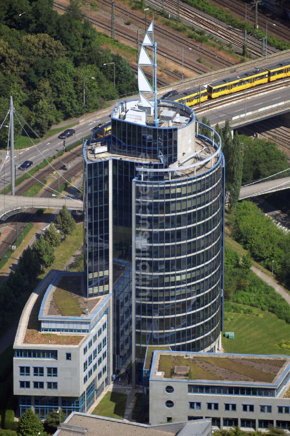 Luftaufnahme Stuttgart - Blick auf ein Hotel am Stuttgarter Nordbahnhof