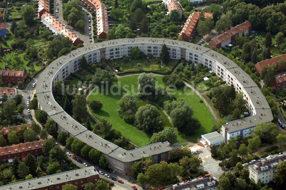 Luftaufnahme Berlin - Blick auf die Hufeisensiedlung in Britz