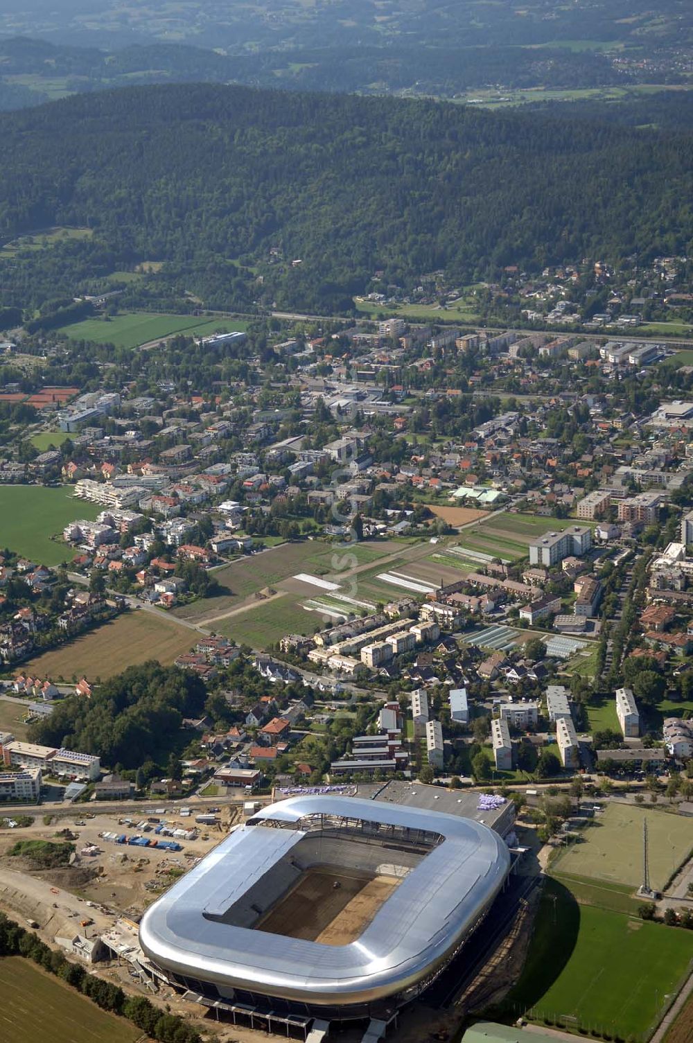 Luftaufnahme Klagenfurt - Blick auf die Hypo-Arena in Klagenfurt