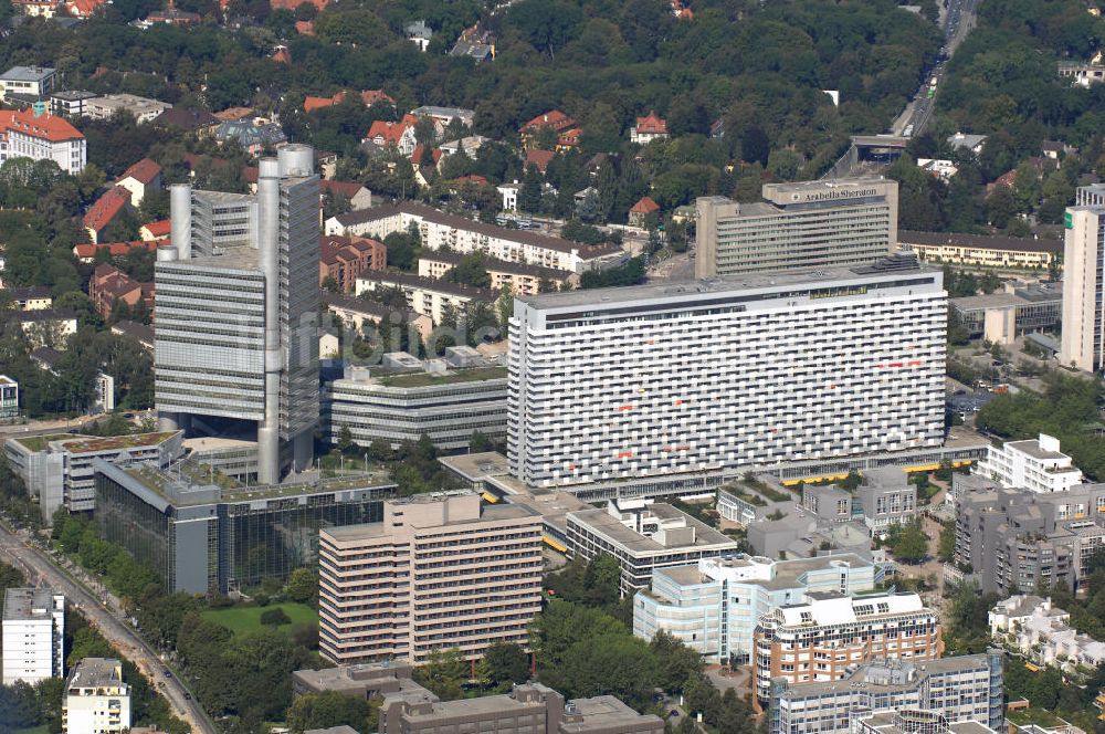 Luftaufnahme München - Blick auf Hypo Vereinsbank- Hochhaus und Arabella Sheraton Hotel