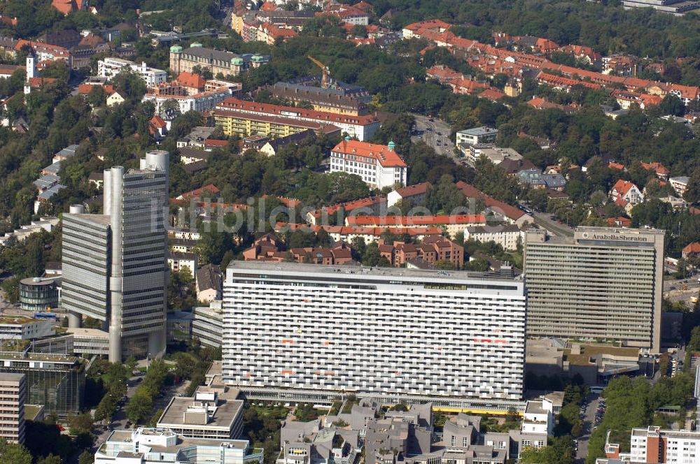 München aus der Vogelperspektive: Blick auf HypoVereinsbank-Verwaltungsgebäude, Arabella Sheraton Hotel