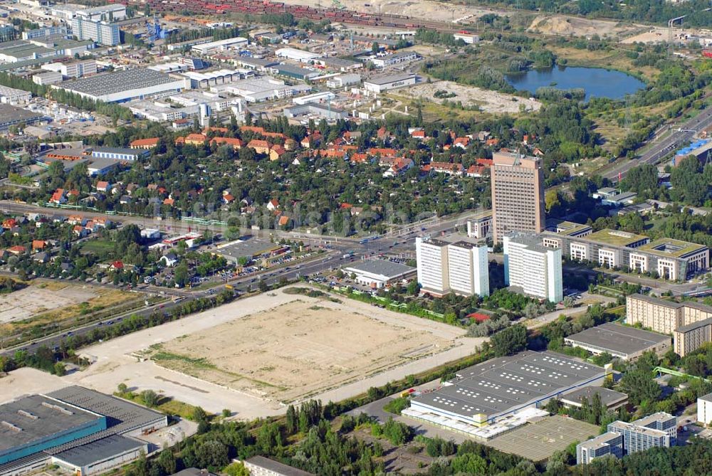 Berlin-Hohenschönhausen von oben - Blick auf die IKEA-Baufläche an der Landsberger Allee in Berlin Hohenschönhausen.