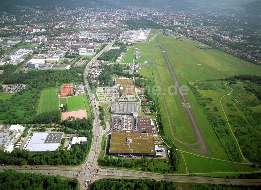 FREIBURG aus der Vogelperspektive: Blick auf das IKEA-Einrichtungshaus in Freiburg nach dem Um- und Ausbau