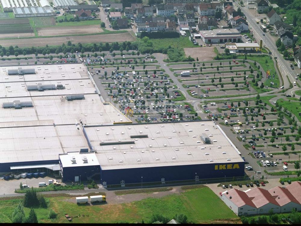 Saarlouis von oben - Blick auf das IKEA Einrichtungshaus Saarlouis