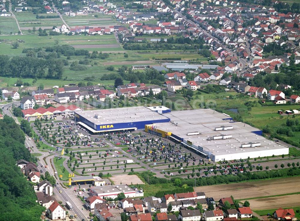 Saarlouis aus der Vogelperspektive: Blick auf das IKEA Einrichtungshaus Saarlouis