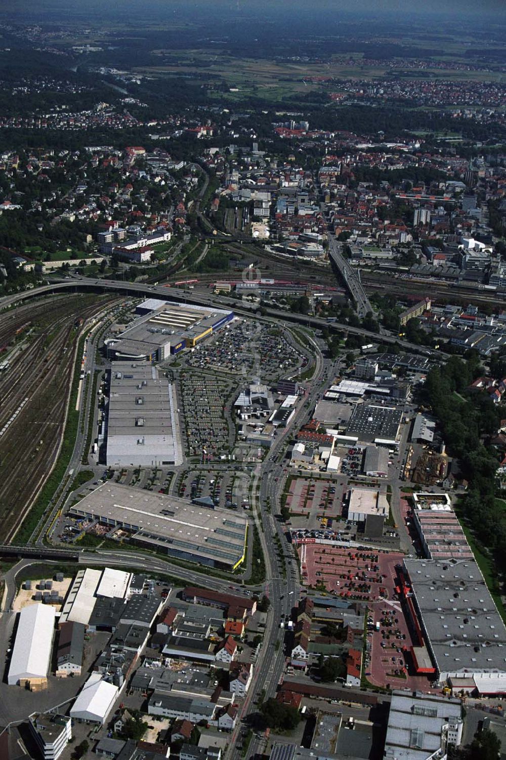 Ulm aus der Vogelperspektive: Blick auf das IKEA Einrichtungshaus in Ulm