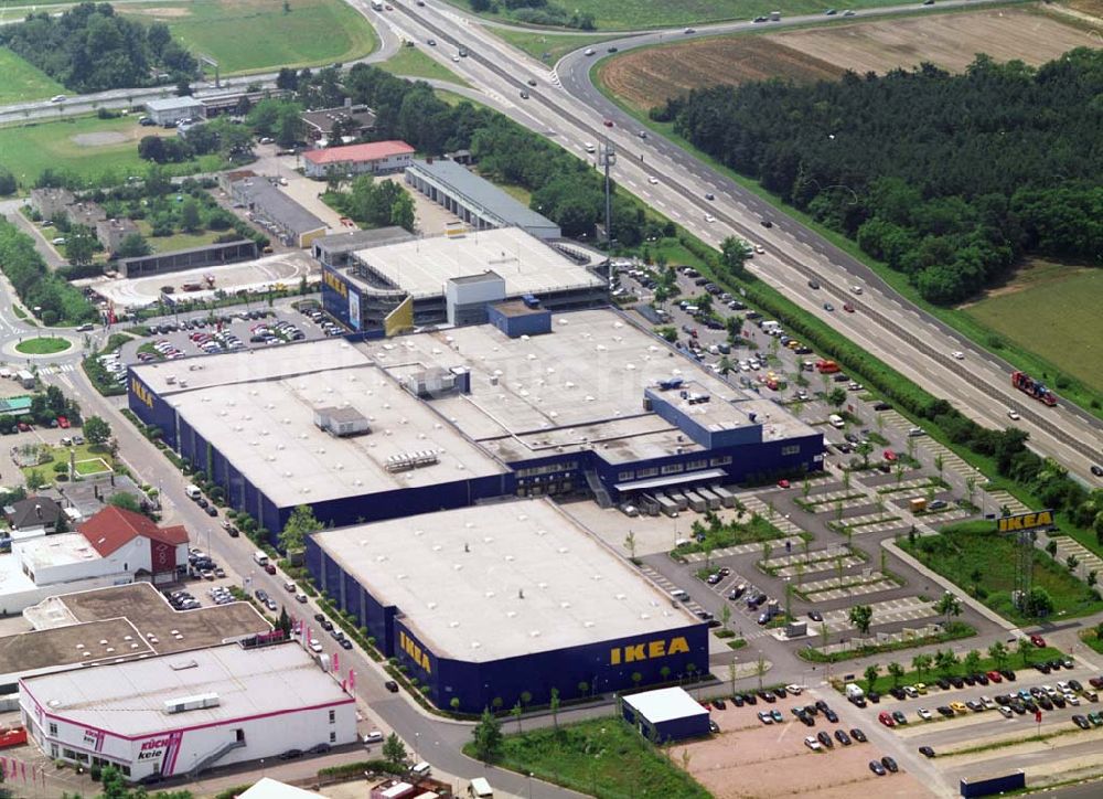 Walldorf aus der Vogelperspektive: Blick auf das IKEA- Einrichtungshaus Walldorf bei Heidelberg