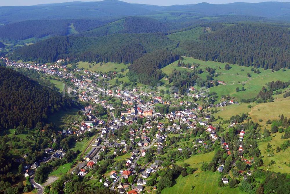 Manebach aus der Vogelperspektive: Blick den Ilmenauer Orteil Manebach in Thüringen