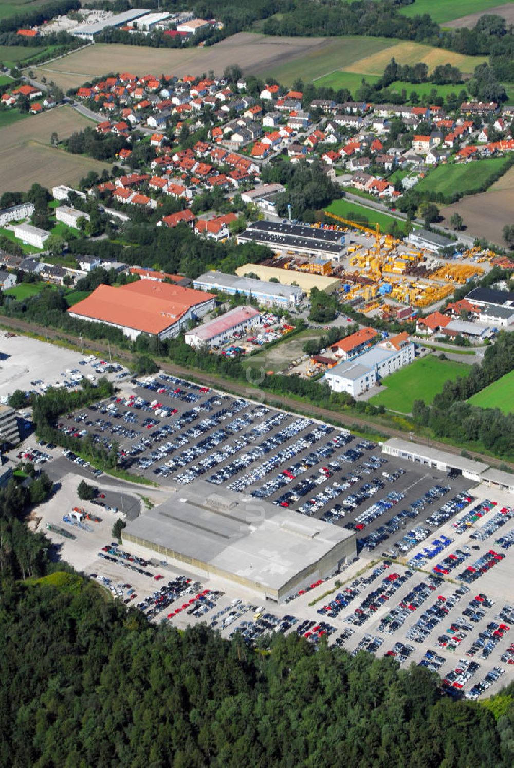 Emmering von oben - Blick auf das Industriegebiet Emmering und auf das Gewerbegebiet an der Moosfeldstraße