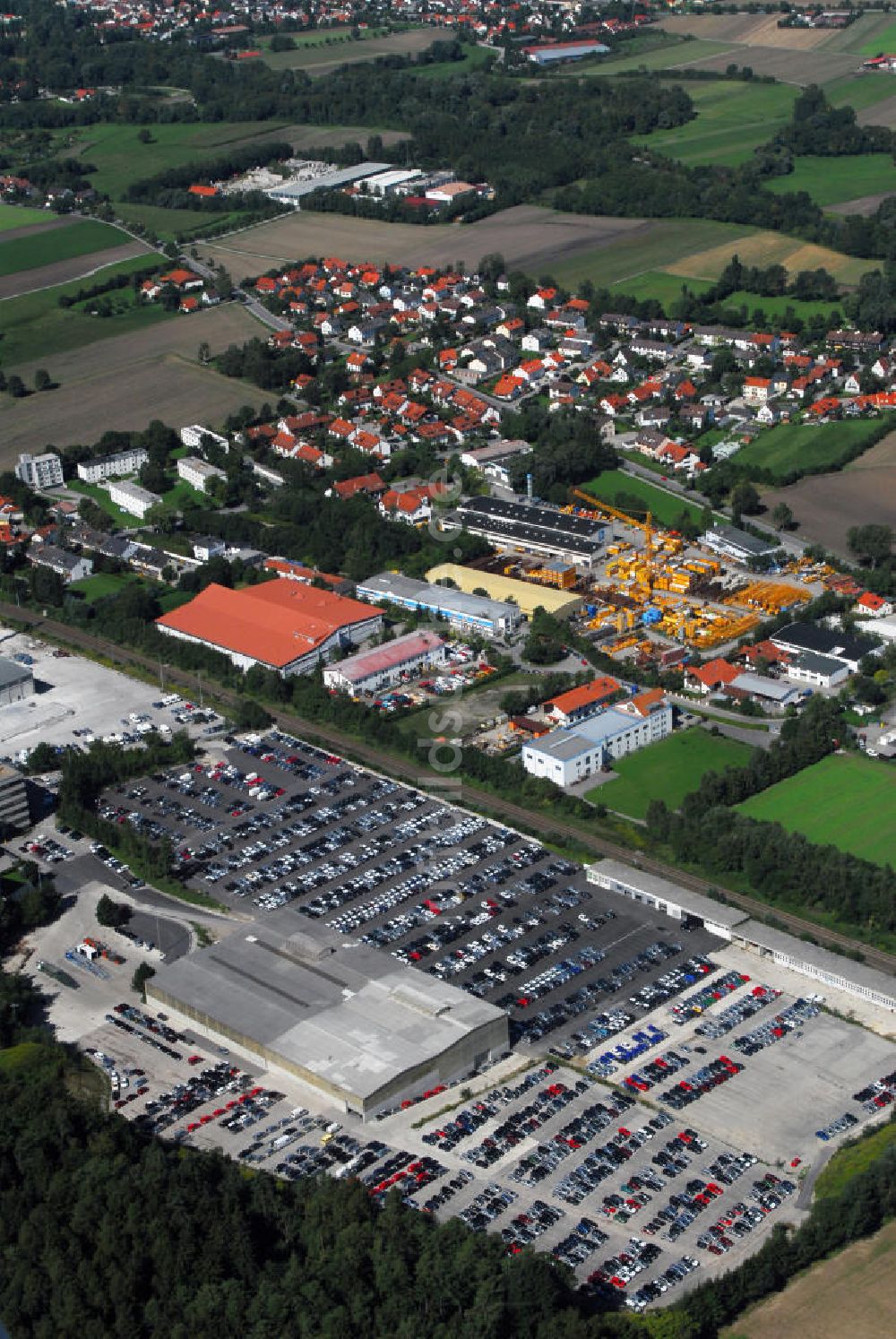 Emmering aus der Vogelperspektive: Blick auf das Industriegebiet Emmering und auf das Gewerbegebiet an der Moosfeldstraße