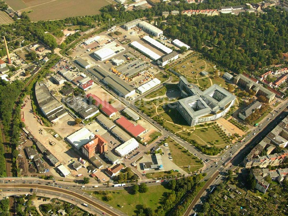 Halle / Saale / Sachsen - Anhalt von oben - Blick auf Industriepark Halle / Saale 07.09.2005