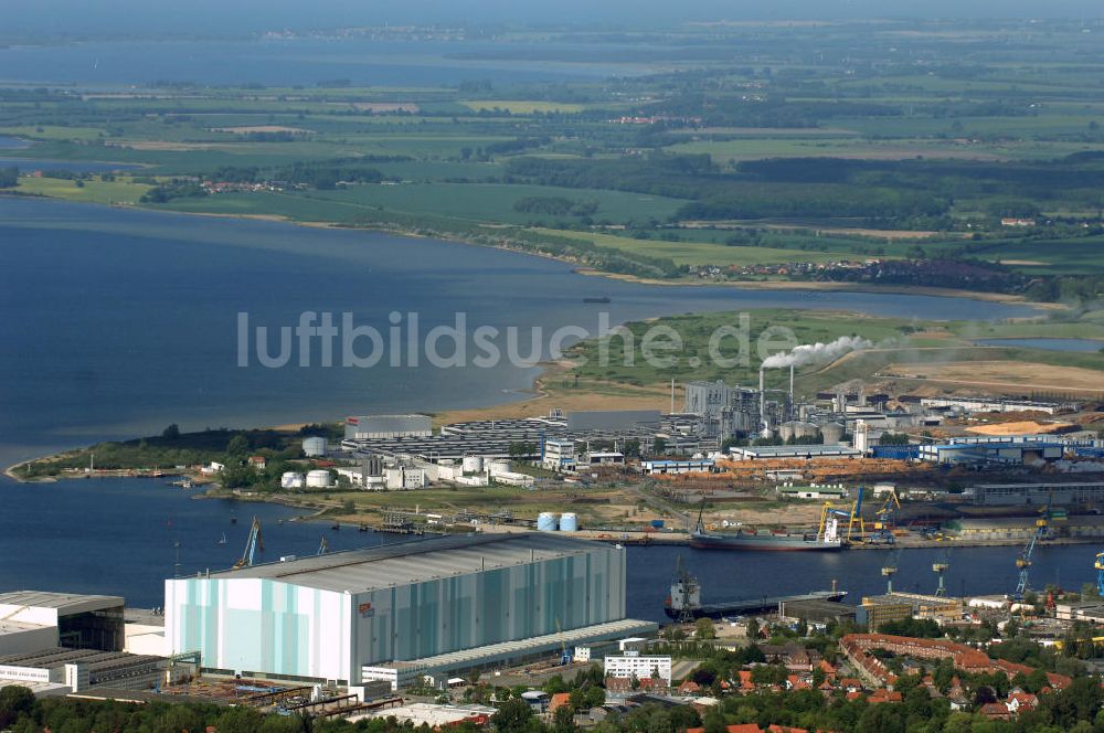 Wismar aus der Vogelperspektive: Blick auf die inzwischen geschlossene Wadan-Werft in Wismar - ehemals MTW