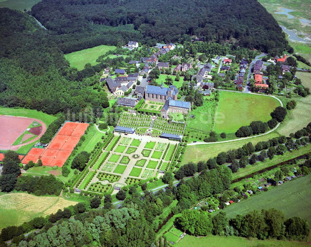 Kamp-Lintfort von oben - Blick auf das 875 Jahre alter Zisterzienserkloster Kloster Kamp am Niederrhein