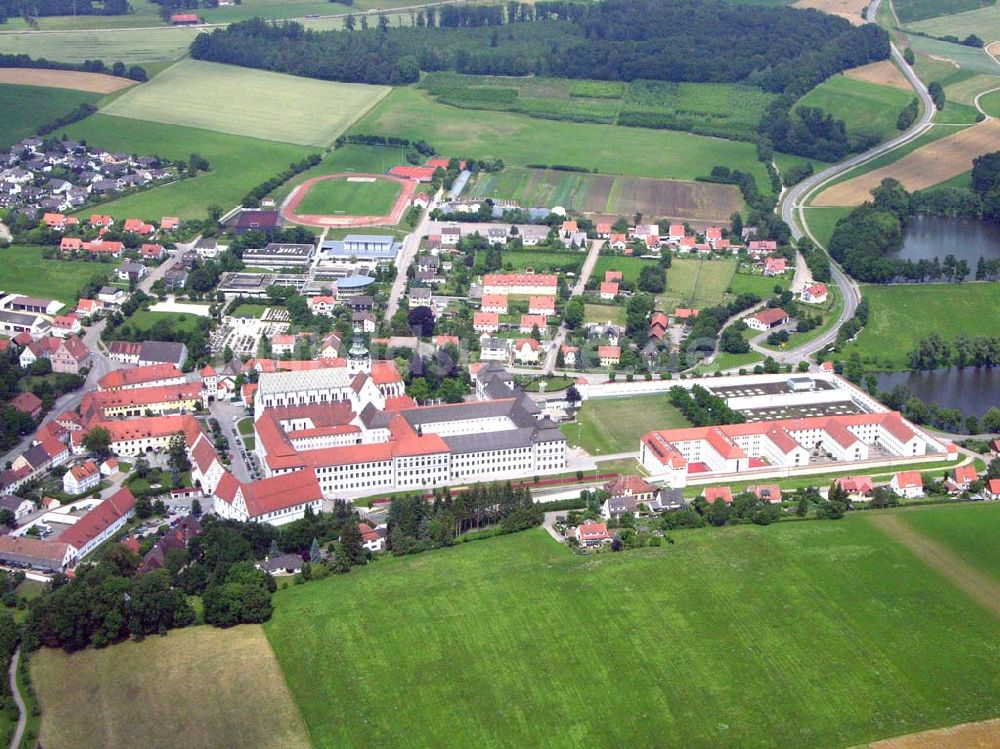 Luftbild Kaisheim / Bayern - Blick auf die Justizvollzugsanstallt Kaisheim/Neuhof.