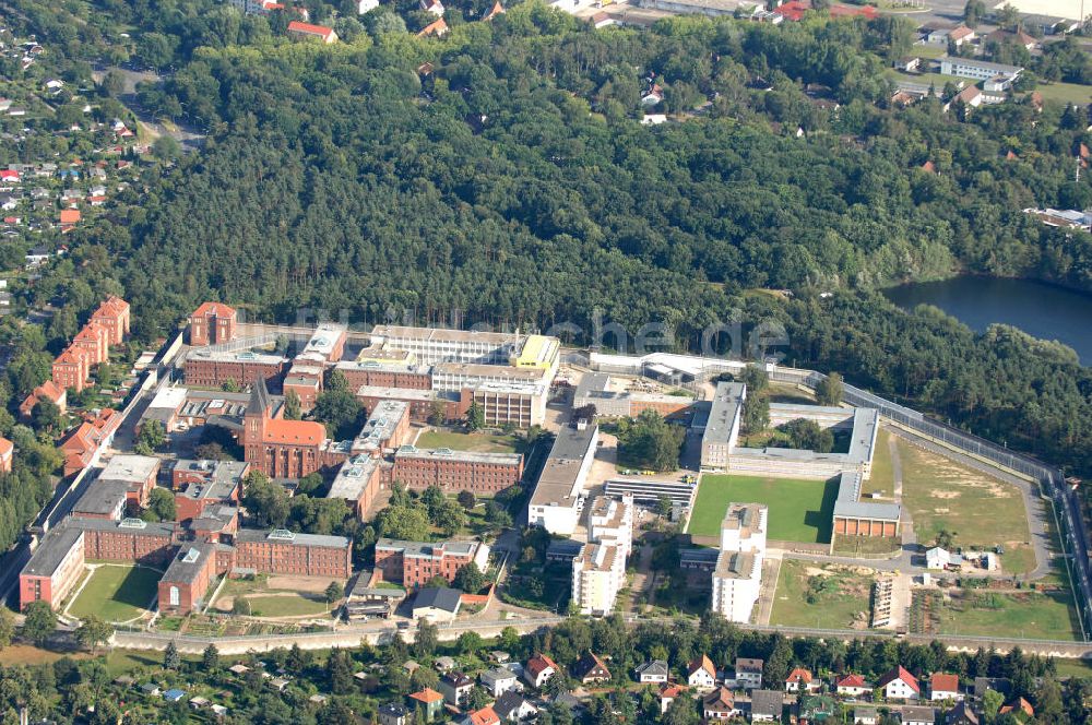 Berlin von oben - Blick auf die Justizvollzugsanstalt Berlin-Tegel