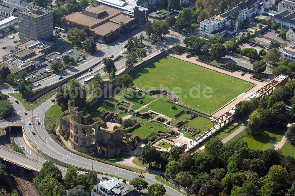 Luftbild TRIER - Blick auf die Kaiserthermen in Trier