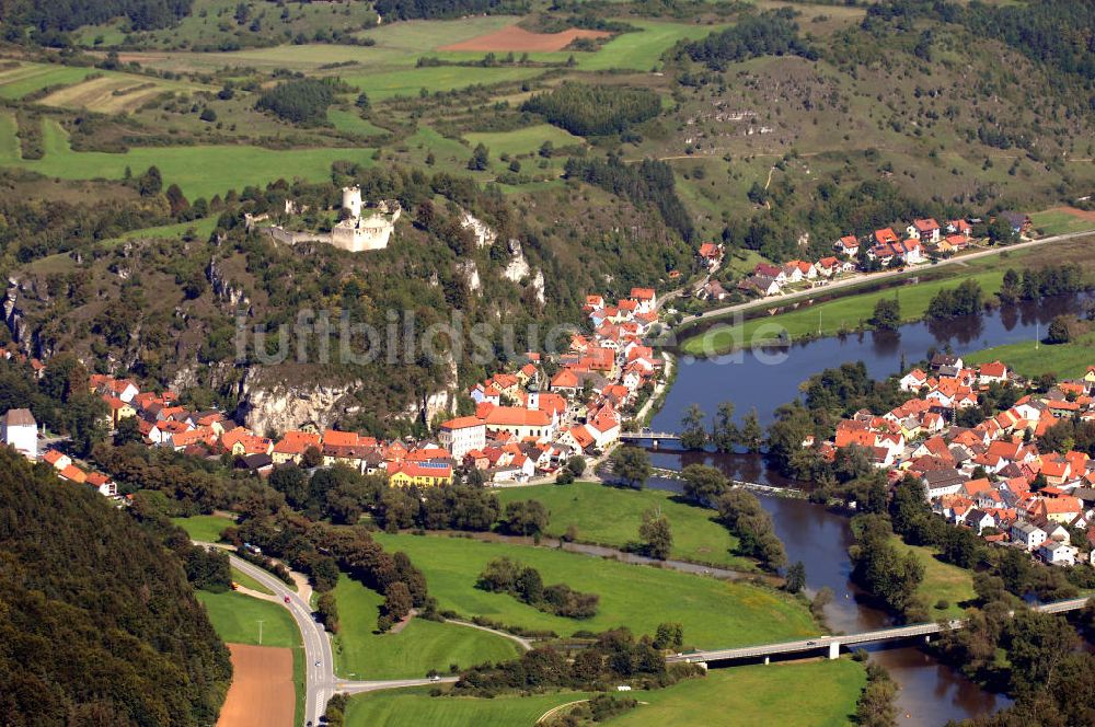 Kallmünz von oben - Blick auf Kallmünz und Burgruine Kallmünz