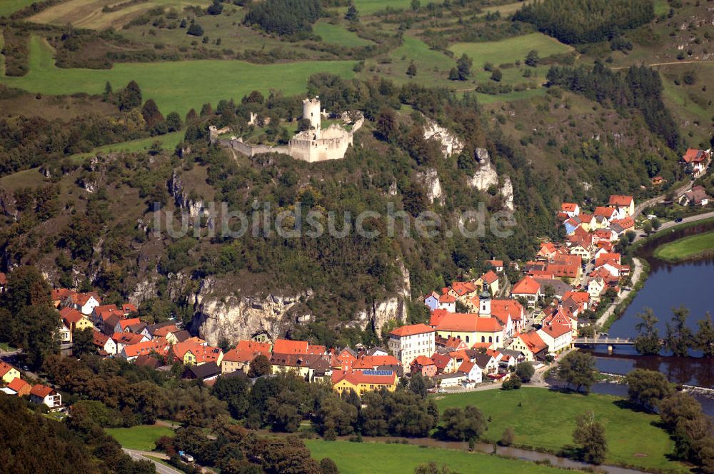 Kallmünz aus der Vogelperspektive: Blick auf Kallmünz und Burgruine Kallmünz