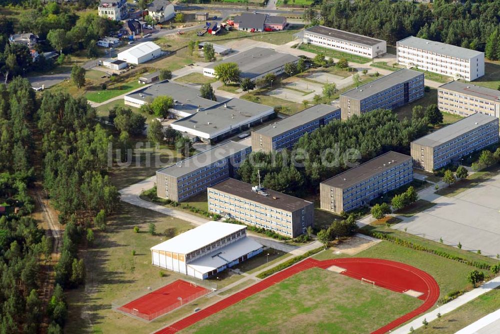 Lehnitz von oben - Blick auf das Kasernengelände am ehemaligen Truppenübungsplatz Lehnitzg